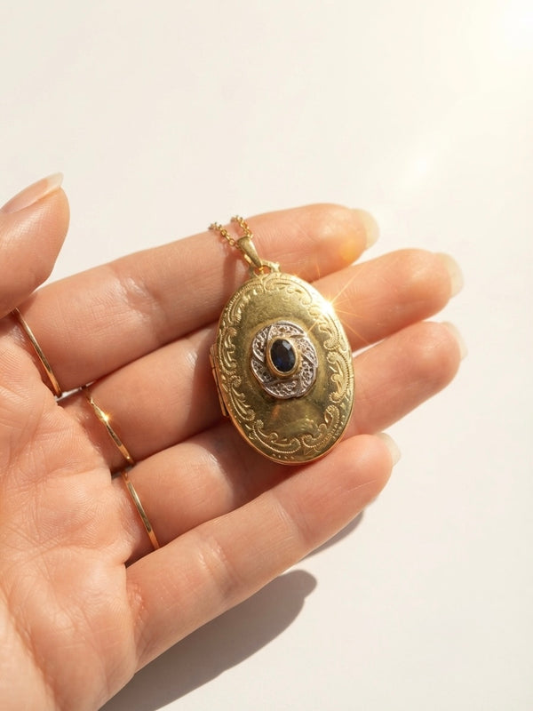 9K Yellow Gold Sapphire Vintage Locket