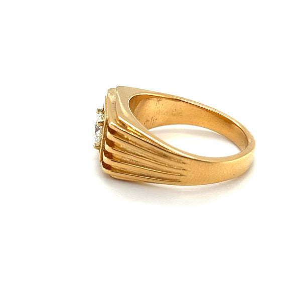 Mens 18ct Gold Diamond Signet Ring