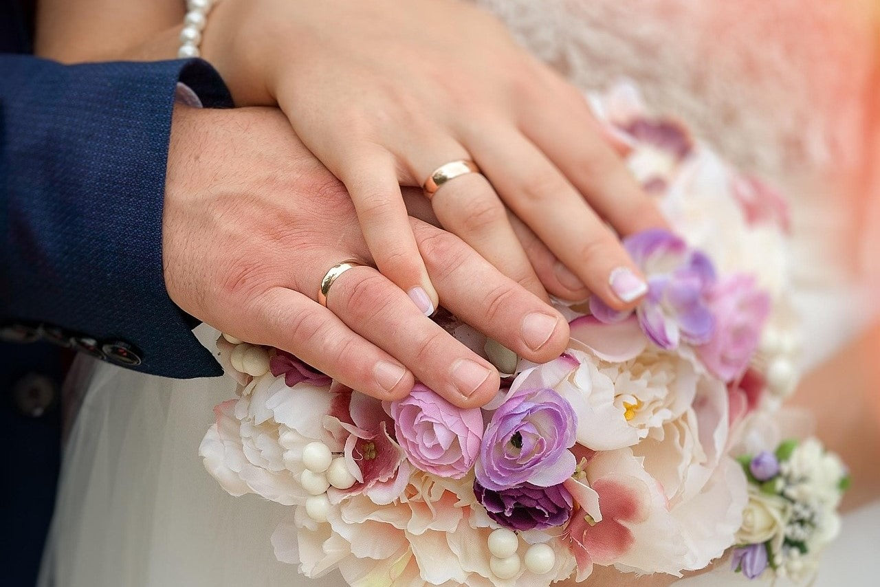 anniversary gifts by year married and wedding anniversary gemstones guide