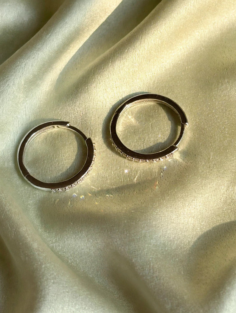 9K White Gold 0.17ct Lab Diamond Huggie Hoop Earrings (16mm)