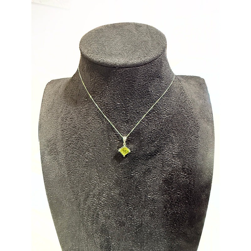 9K White Gold Olive Green Peridot Pendant Necklace