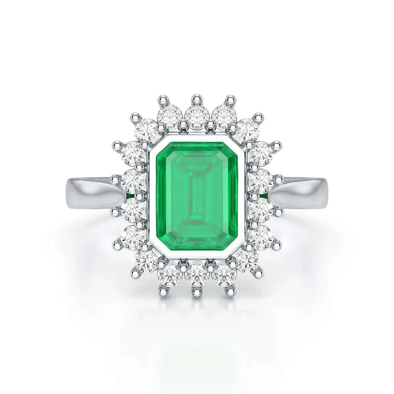18ct White Gold Diamond Cluster Emerald  Ring  