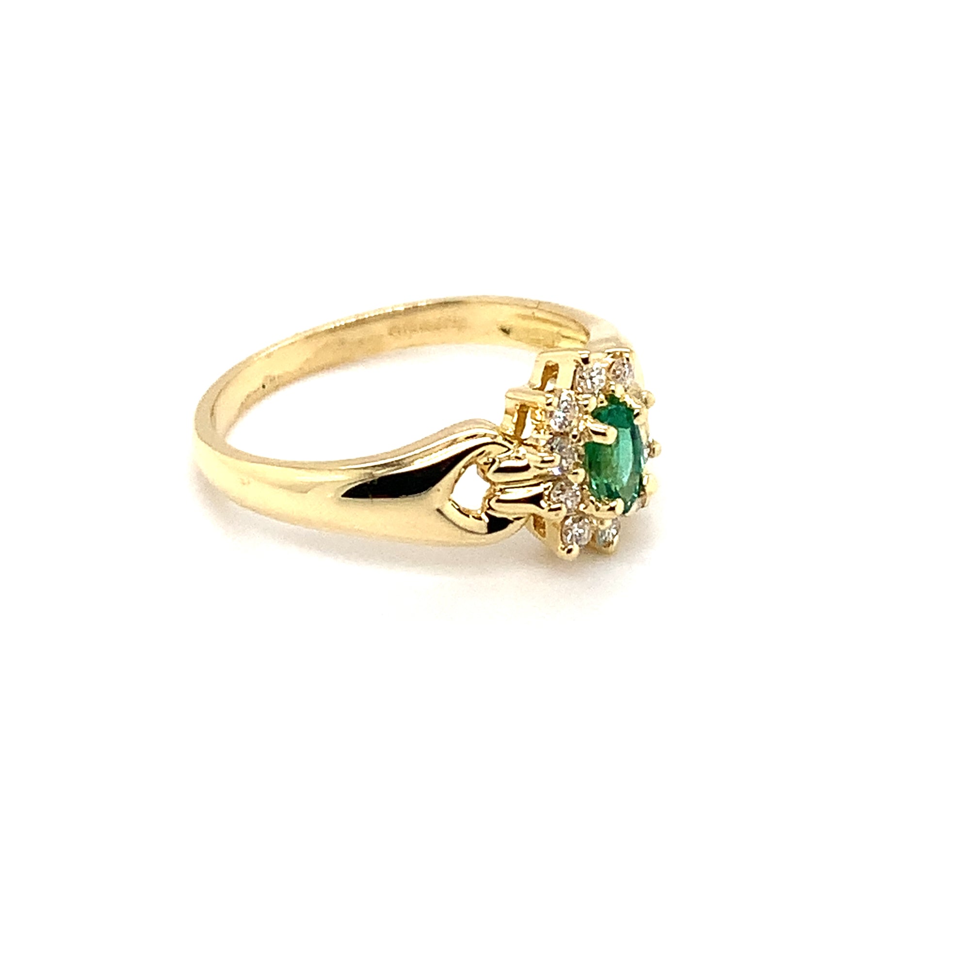 Oval Emerald Diamond Cluster Ring in 18ct Yellow Gold