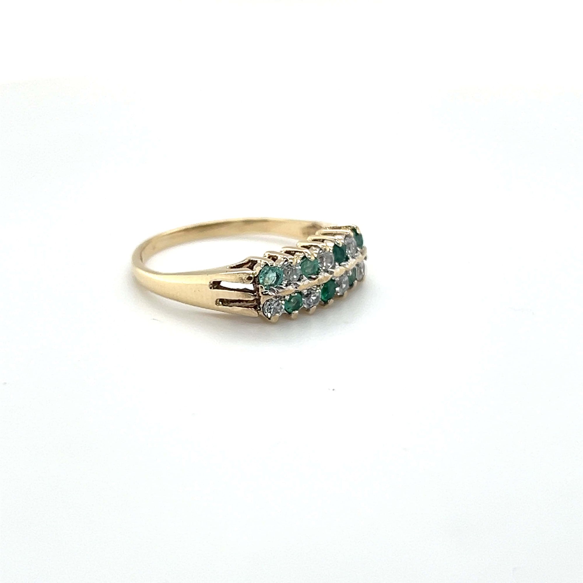 Vintage Round Emerlad and Diaomd 9ct Dress Ring