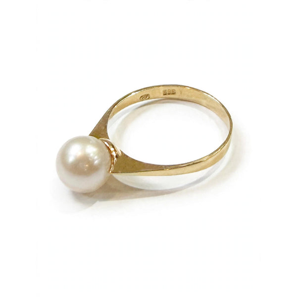 9K Yellow Gold Pearl Solitaire Ring