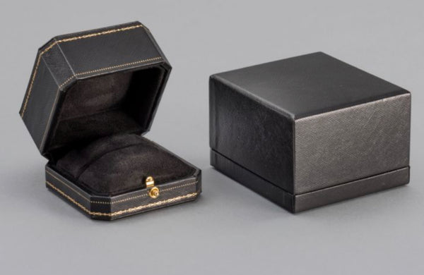 Diamond flower circle ring